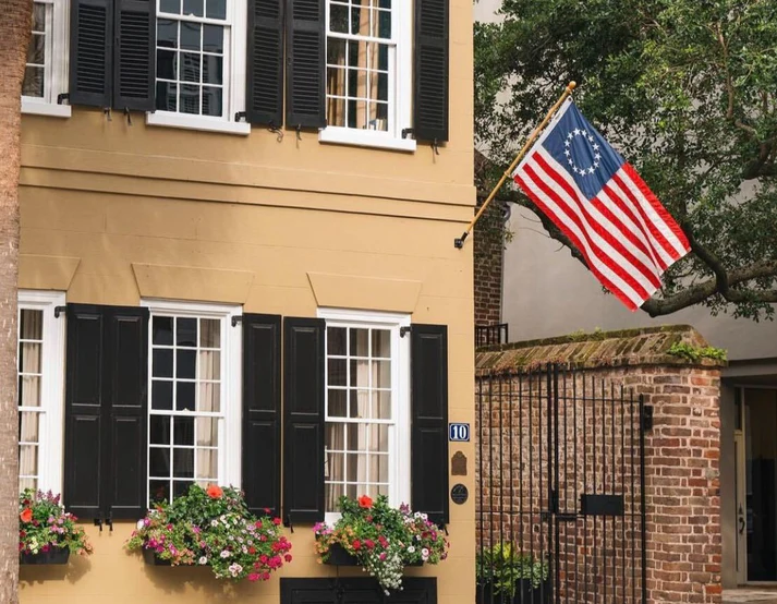 Betsy Ross Flag Set - Image 2