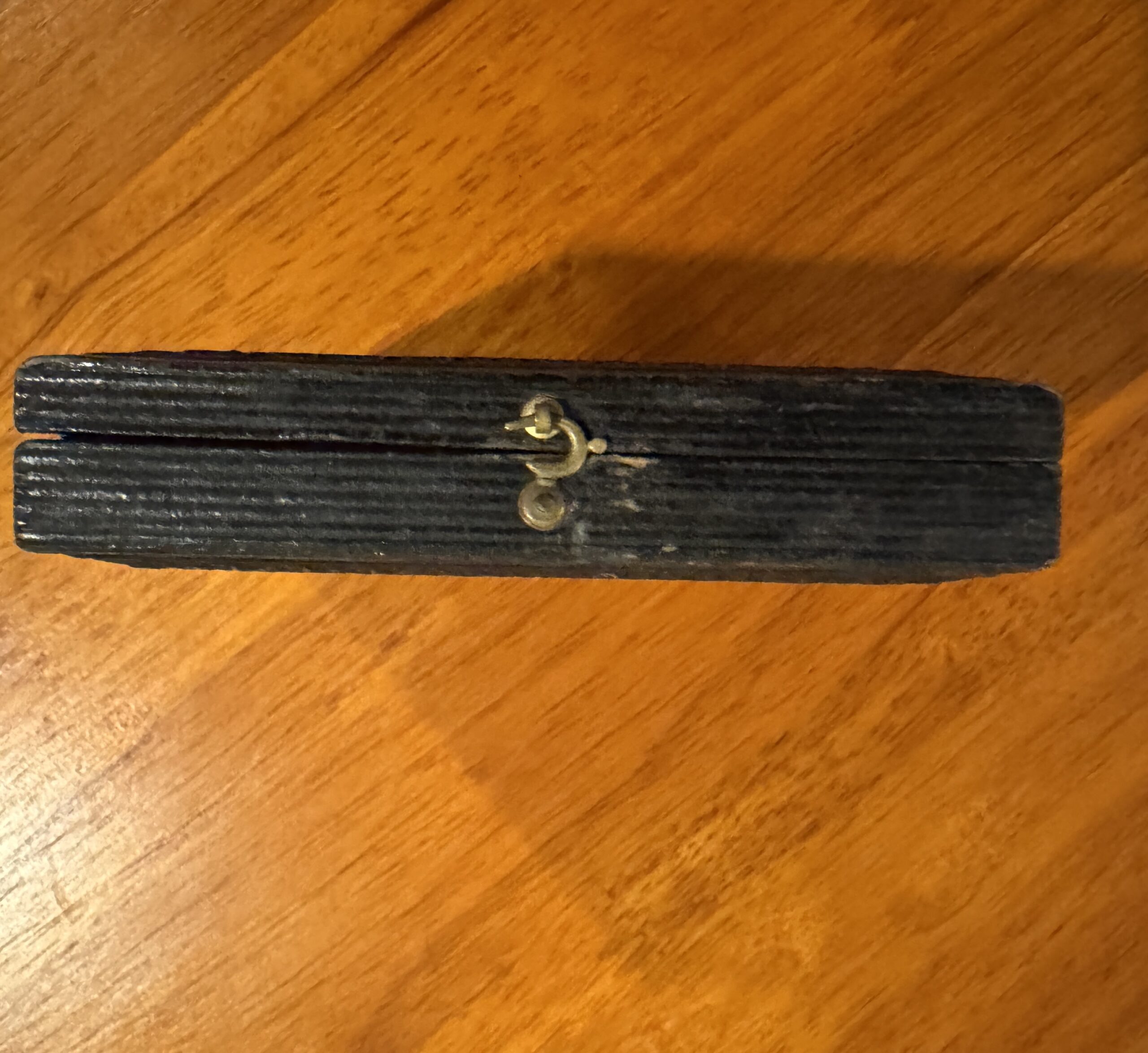 Vintage - Young Lady next to table - Image 4