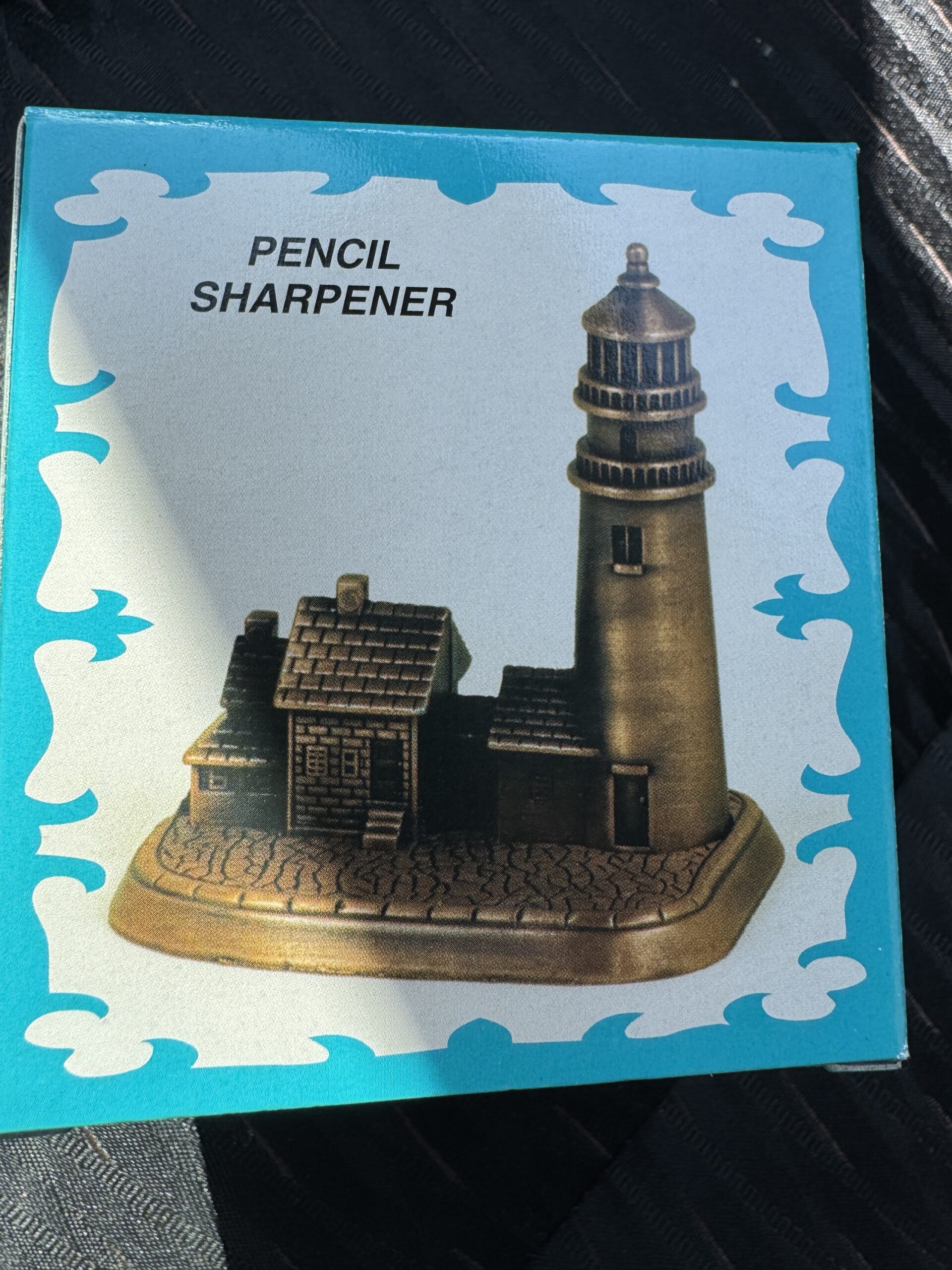 Die-cast lighthouse Pencil Sharpener - Image 4