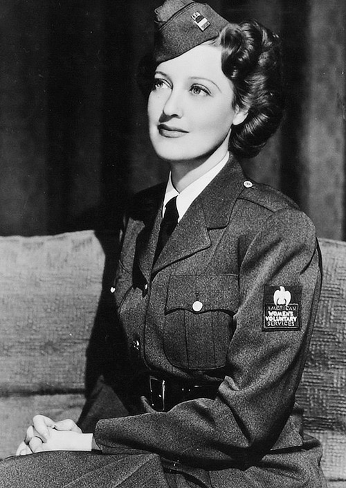 Jeanette MacDonald Sings for a Nation at War