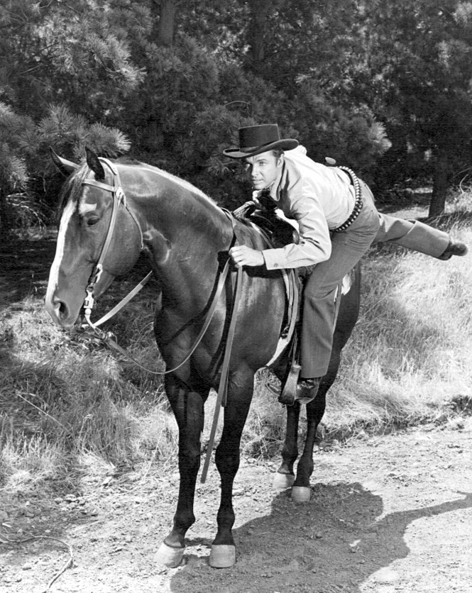 A Soldier on Foot, A Star in the Saddle — From Infantryman to Whispering Smith