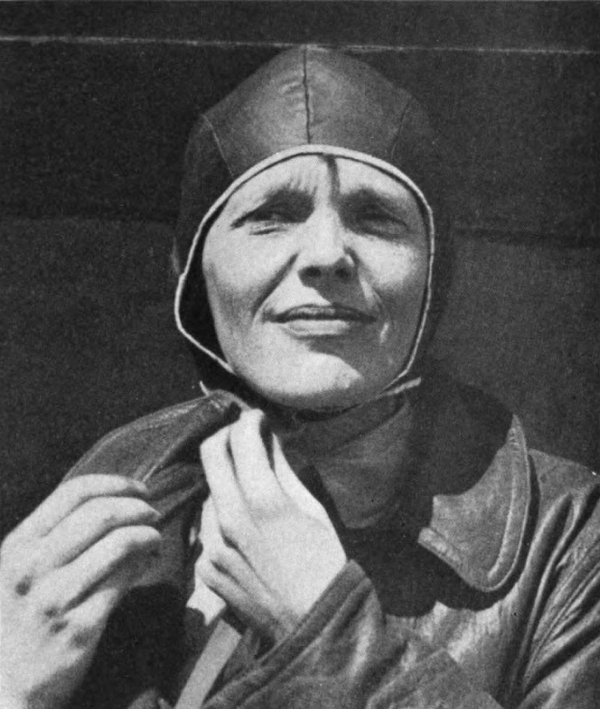 Earhart’s Atchison Defiance
