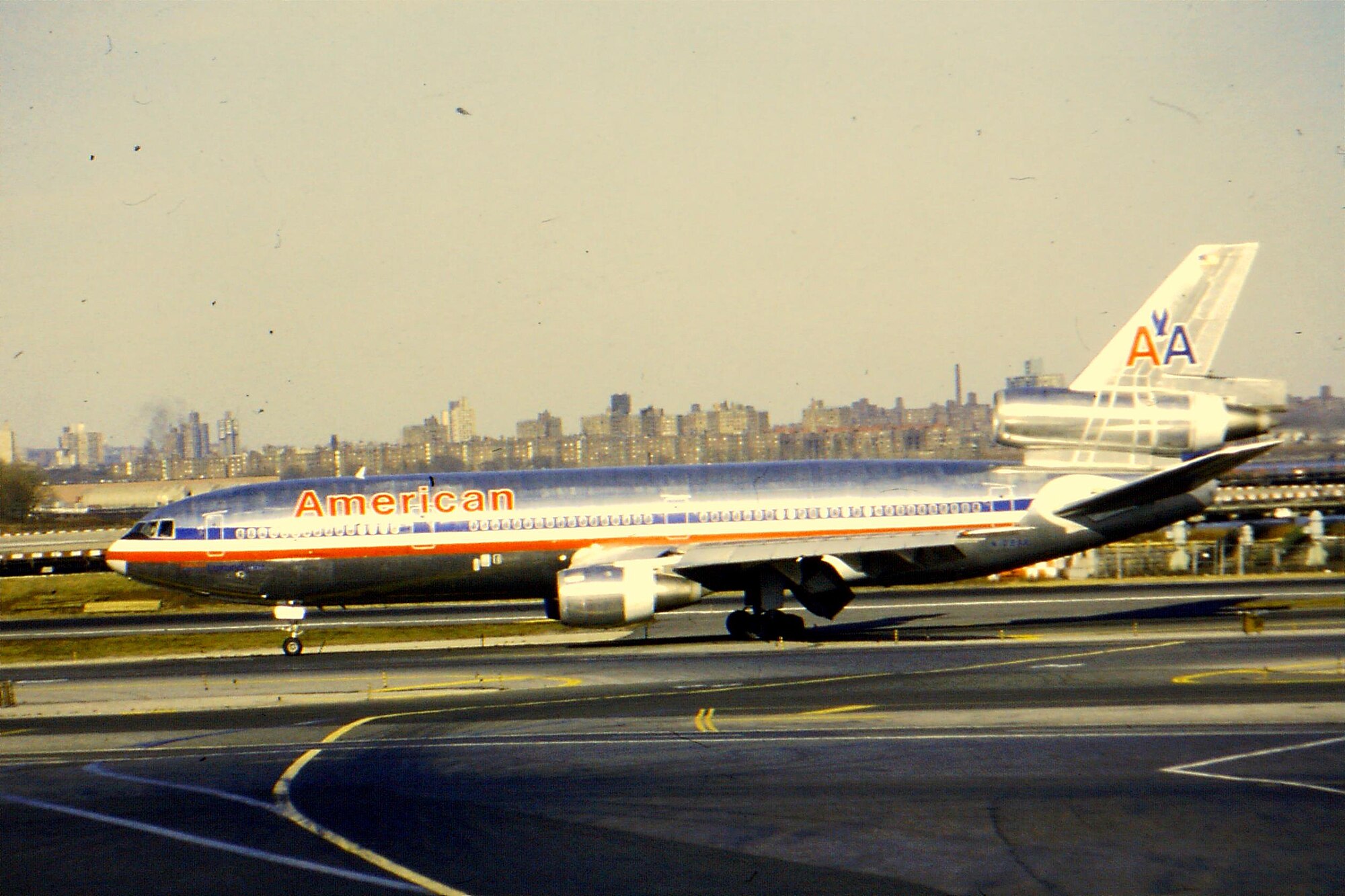The Debut of the DC-10: The High-Flying Start of an Aviation Icon