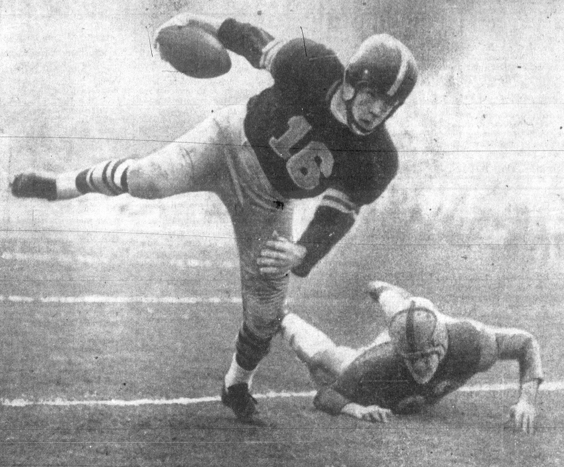 Frank Gifford: The Athletic Bridge to the Era of Prime‑Time Spectacle