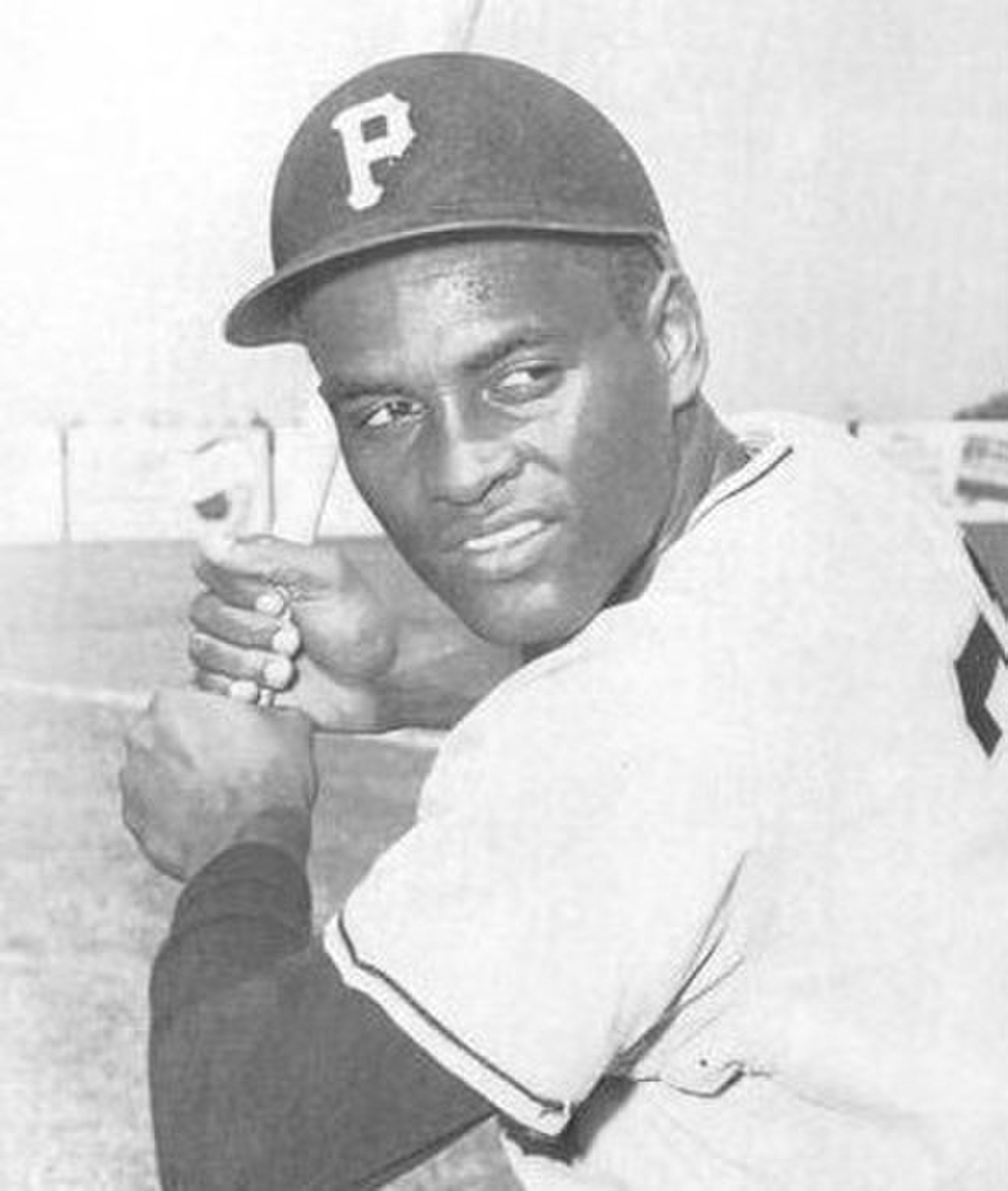 Roberto Clemente: The Twelve Gold Gloves of San Antón