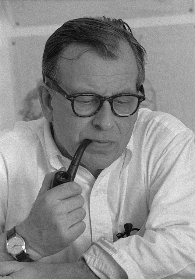Eero Saarinen: The Neofuturist Who Reshaped the Skyline