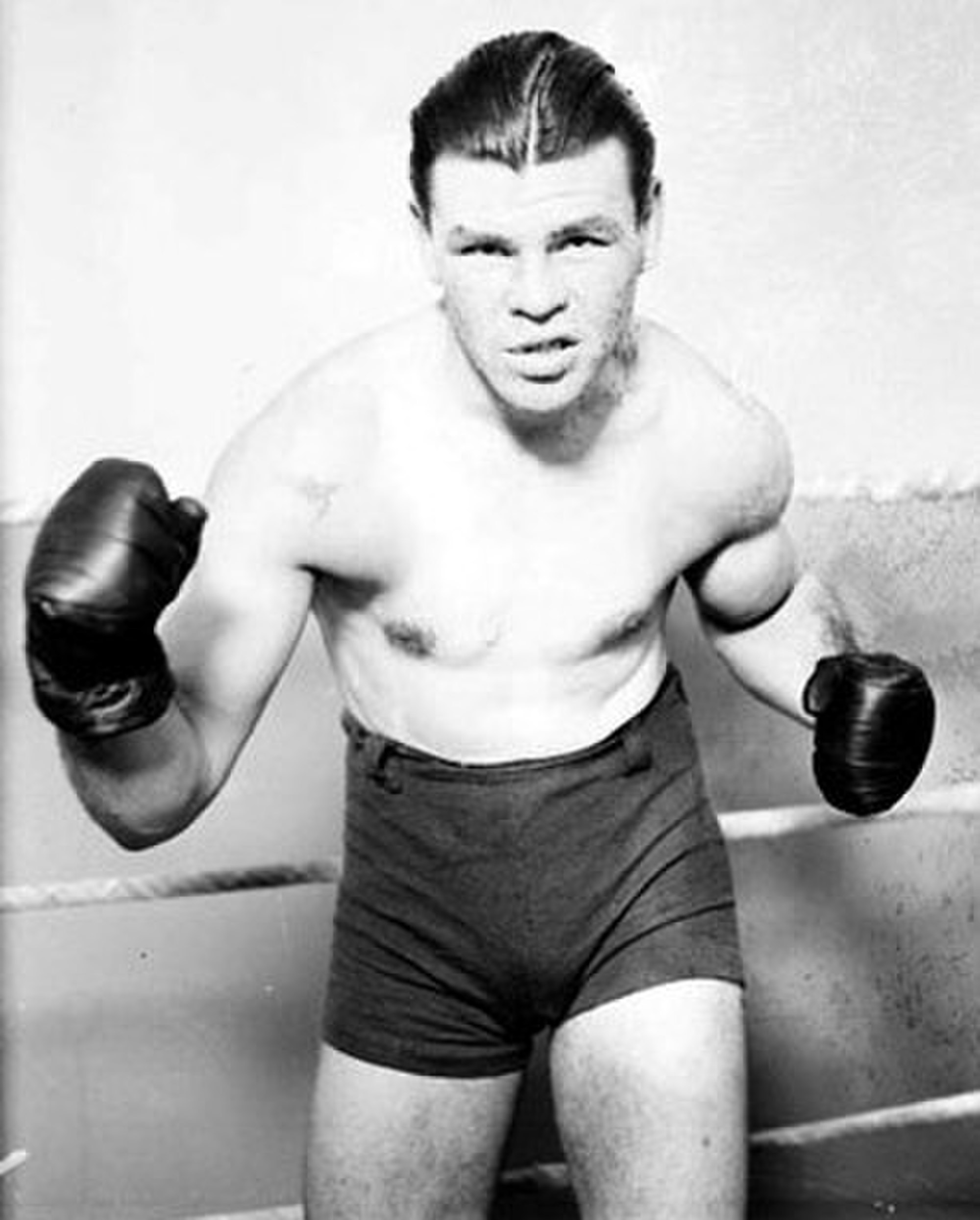 August 24, 1925 — Mickey Walker vs. Sailor Friedman: The Underworld Shadow in Prohibition Chicago