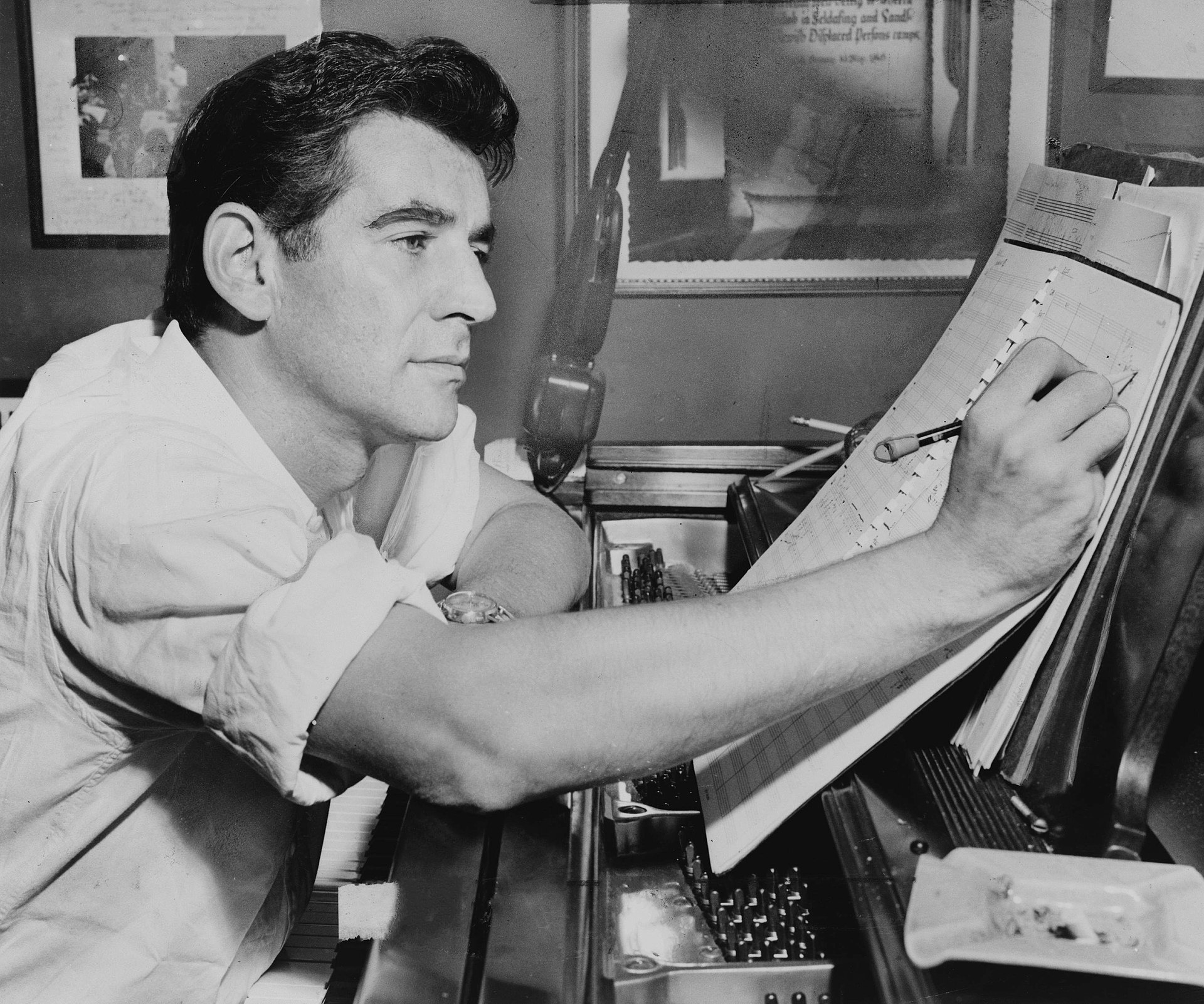 August 25, 1918 — Leonard Bernstein: The Transcendent Cadence of an American Maestro