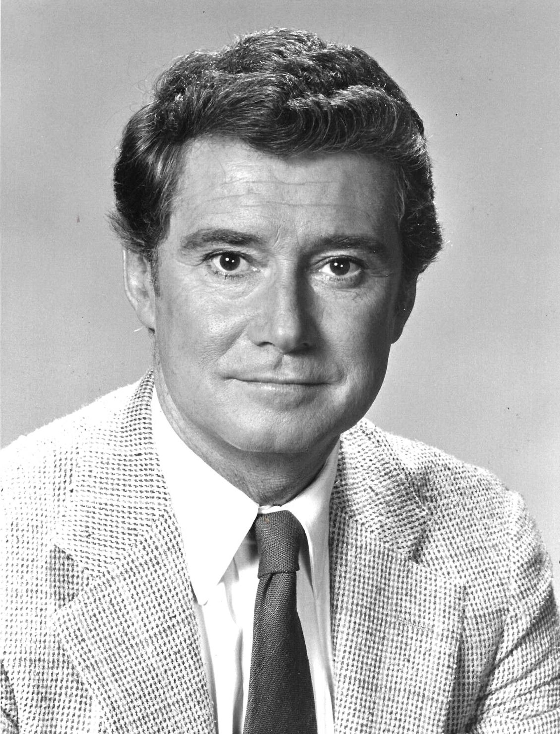 August 25, 1931 — Regis Philbin: The Energetic Cadence of American Broadcasting