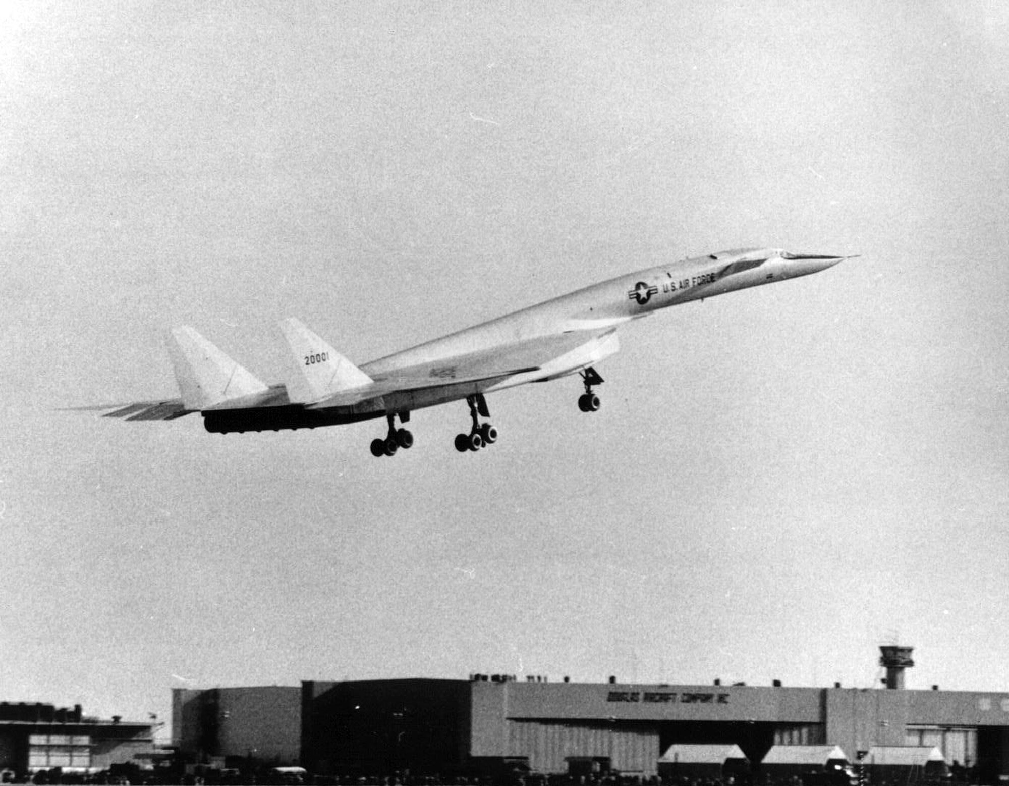 The Maiden Flight of the XB-70 Valkyrie