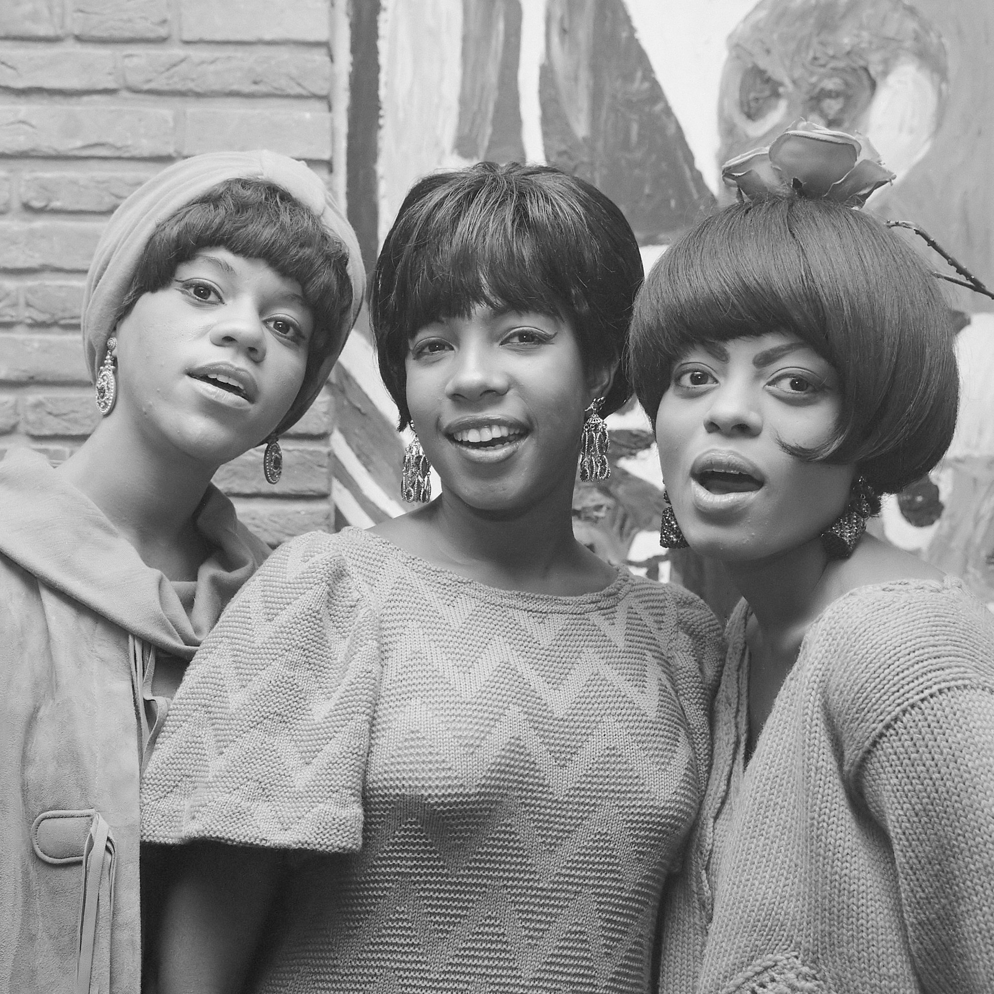 The Recording of “I Hear a Symphony” by the Supremes