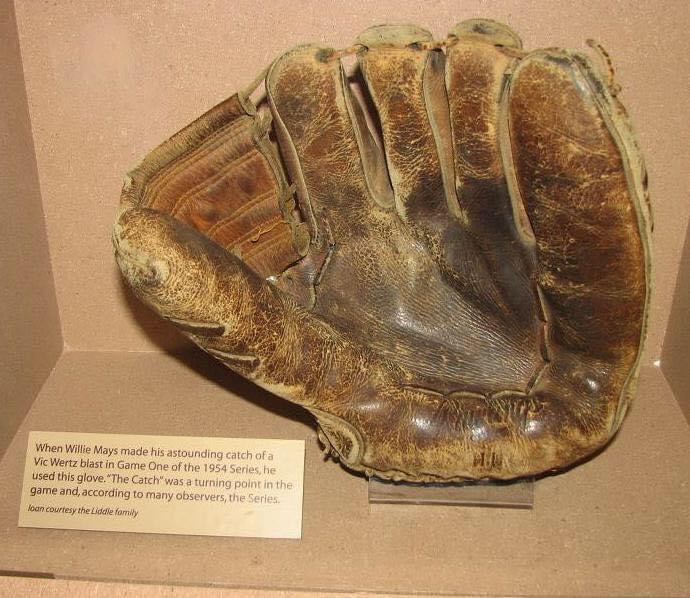 The Over-the-Shoulder Miracle: Willie Mays Makes “The Catch”