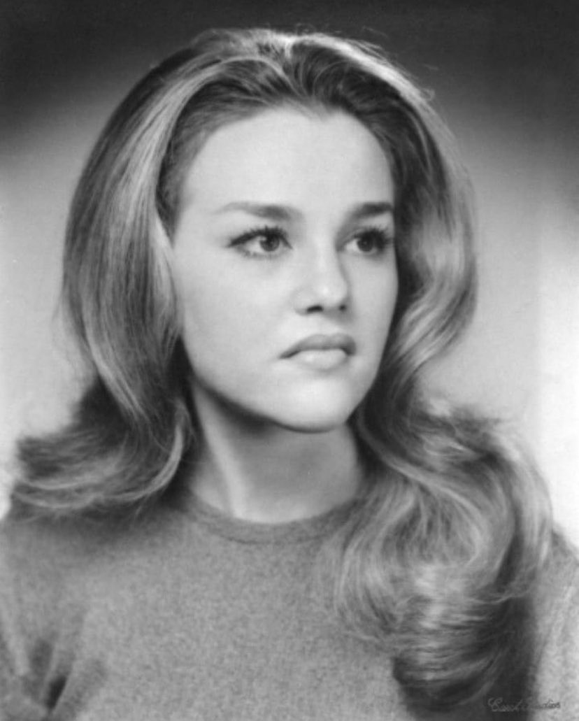 The Hofbräuhaus Soprano: The Birth of Madeline Kahn