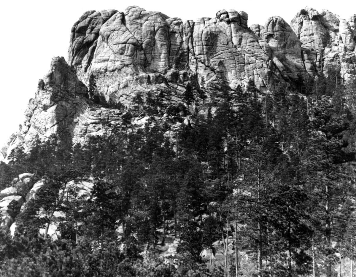 Sculpting the Mountain: Construction Begins at Mount Rushmore