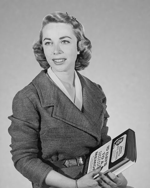 Dr. Joyce Brothers — The Face of American Popular Psychology