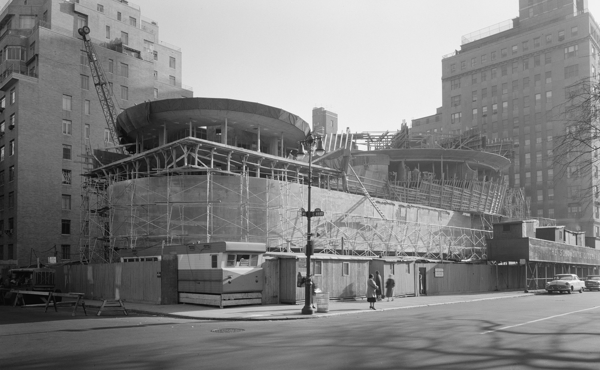 Frank Lloyd Wright’s Guggenheim Museum — Opening the Spiral